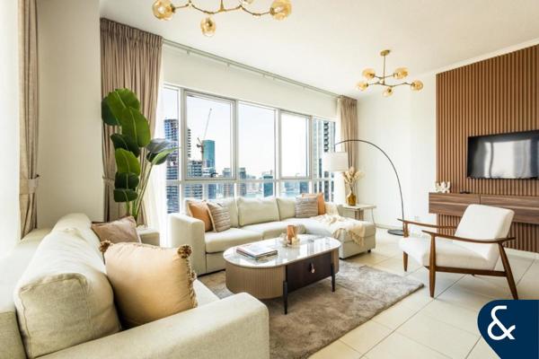 High floor | Large layout | Bright